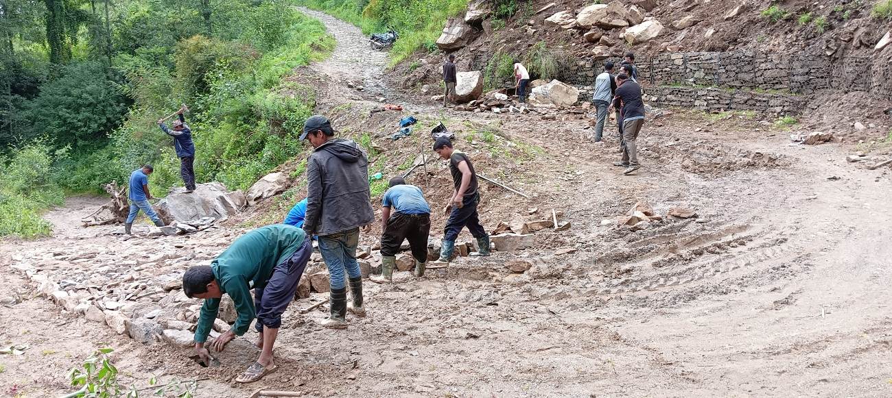 धरानका मेयर हर्क साम्पाङले कोरेको गोरेटोमा हिड्न थाले स्थानीय तह